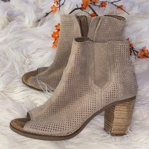 TOMS suede leather shoes